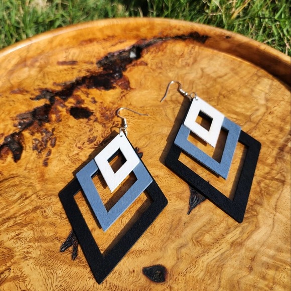 3 layered Diamond Bohemian Earrings Boho Dusk Blue Wooden Ear Jewelry - Picture 1 of 3